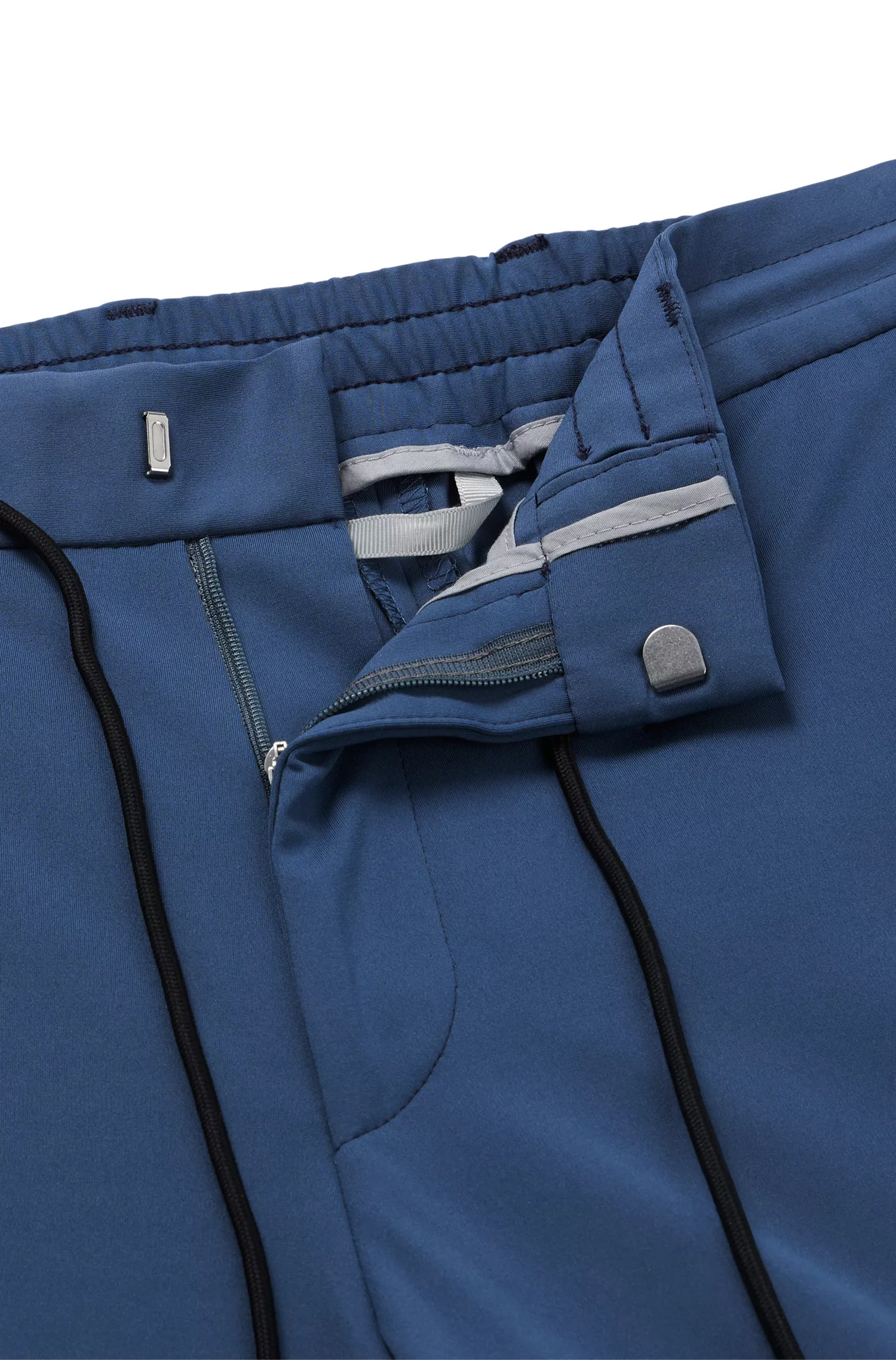 Calça BOSS preta de corte slim em malha elástica de alta performance.