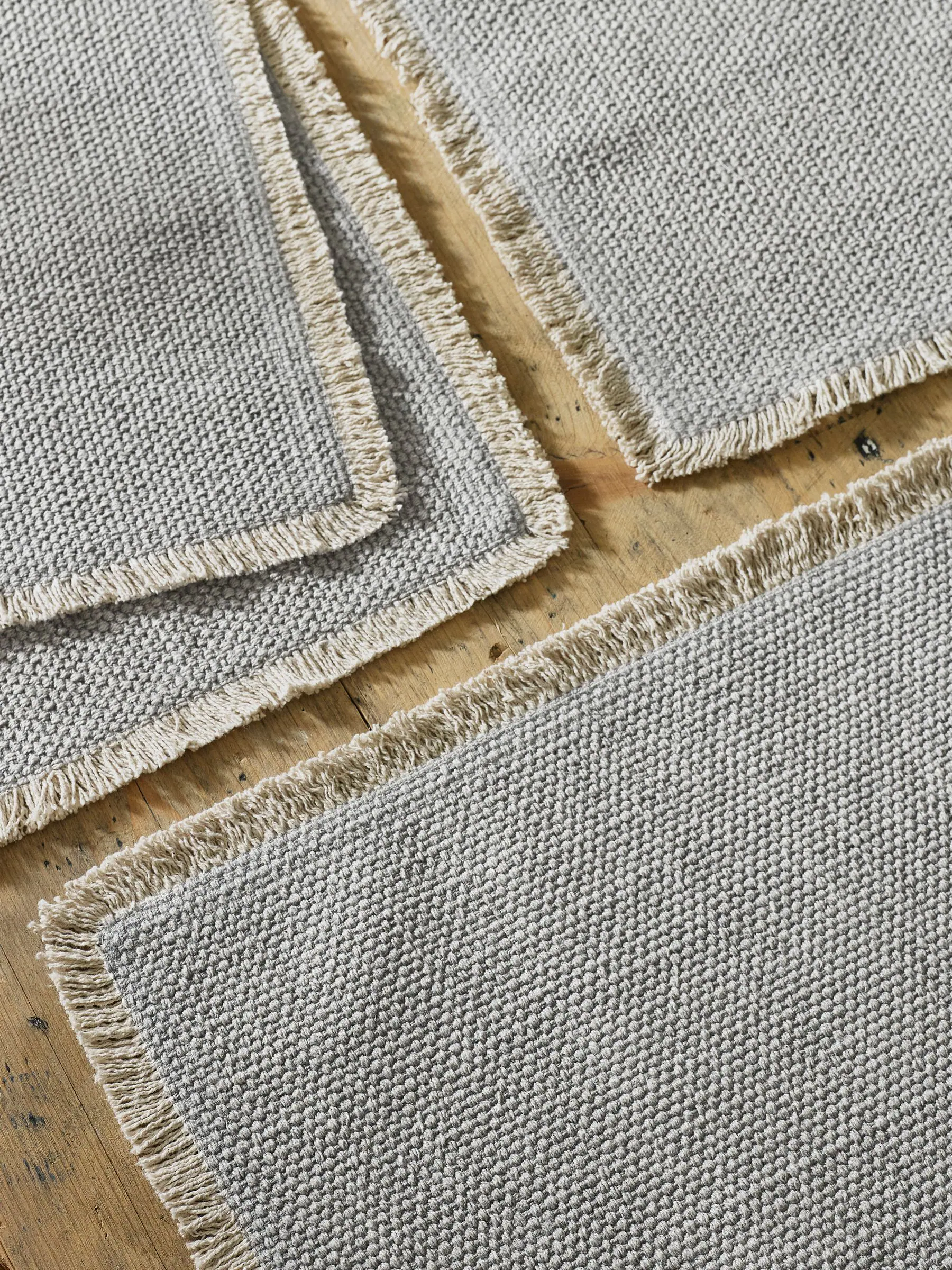 Set van 4 placemats met franjerand
