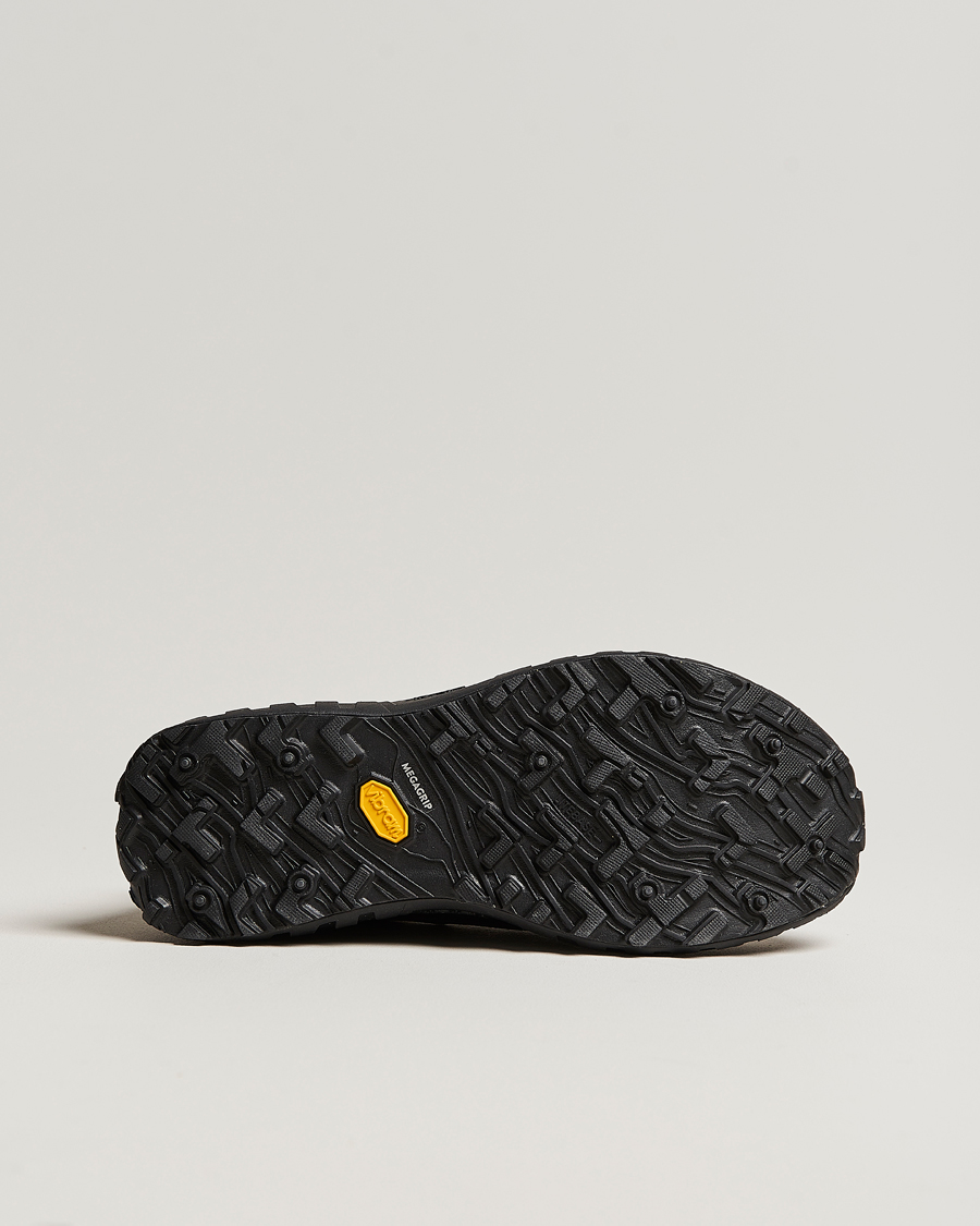 Norda 001 Running Sneakers Stealth Black