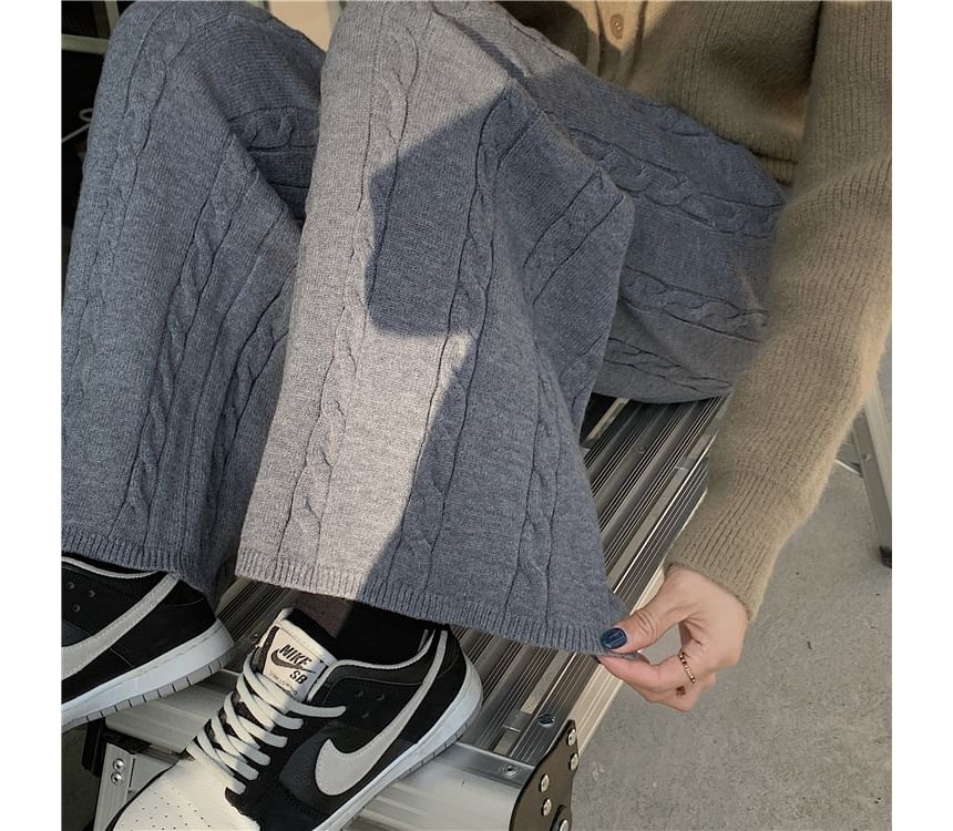 Beaustreet - Elastische taille, effen kabelgebreide broek met wijde pijpen