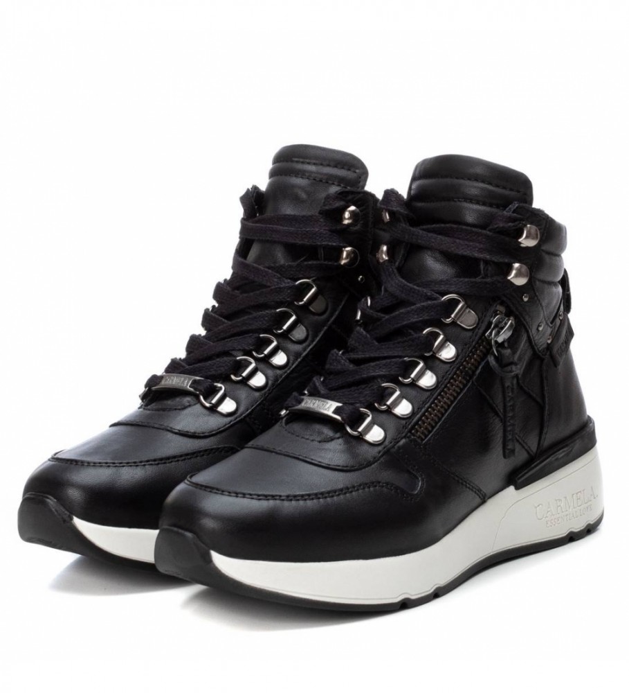 Botas de tornozelo Carmela em couro, modelo 068069, pretas.