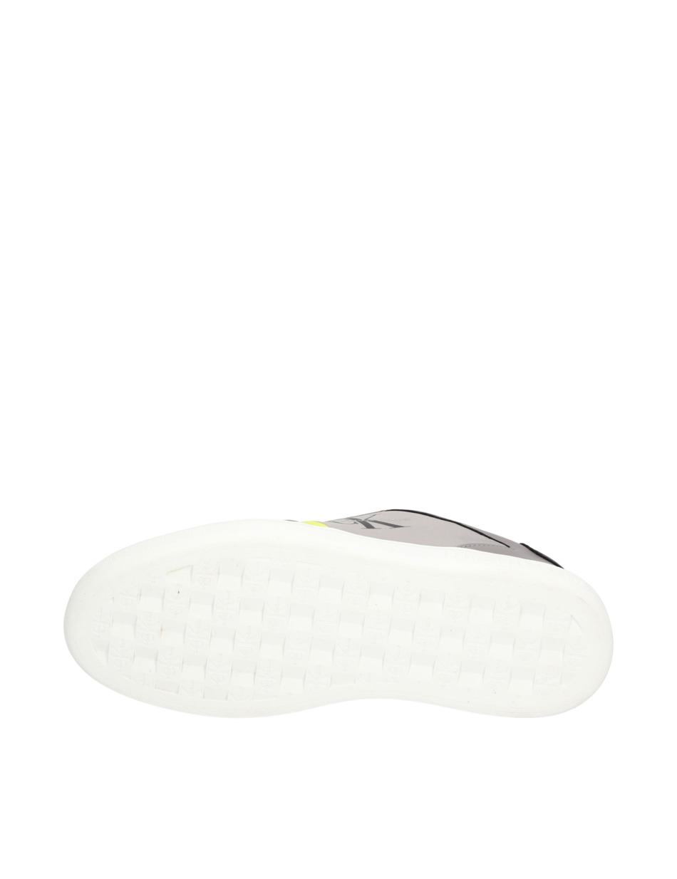 CASUAL CUPSOLE 2