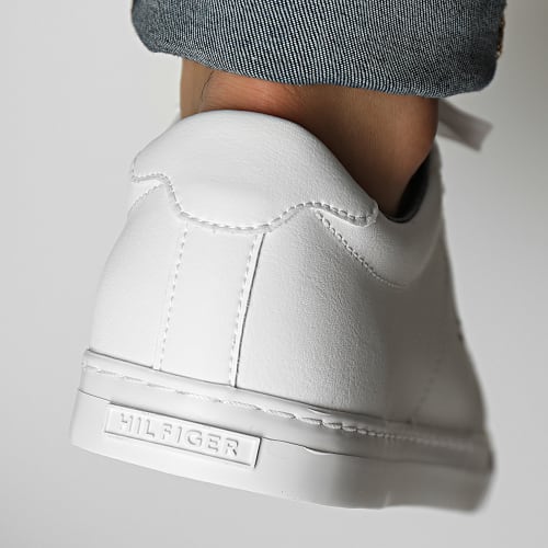 Baskets Essential Leather Sneaker 2157 White