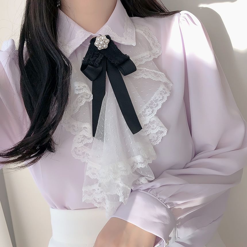 RONIN - Blouse met pofmouwen, kanten rand en strik