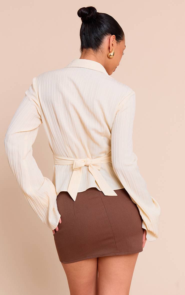 Crème Chemise En Satin Texturé À Nouer Dans Le Dos