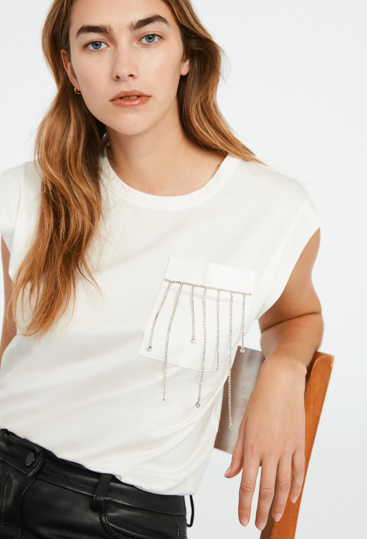 T-shirt coton &agrave; poche strassee
