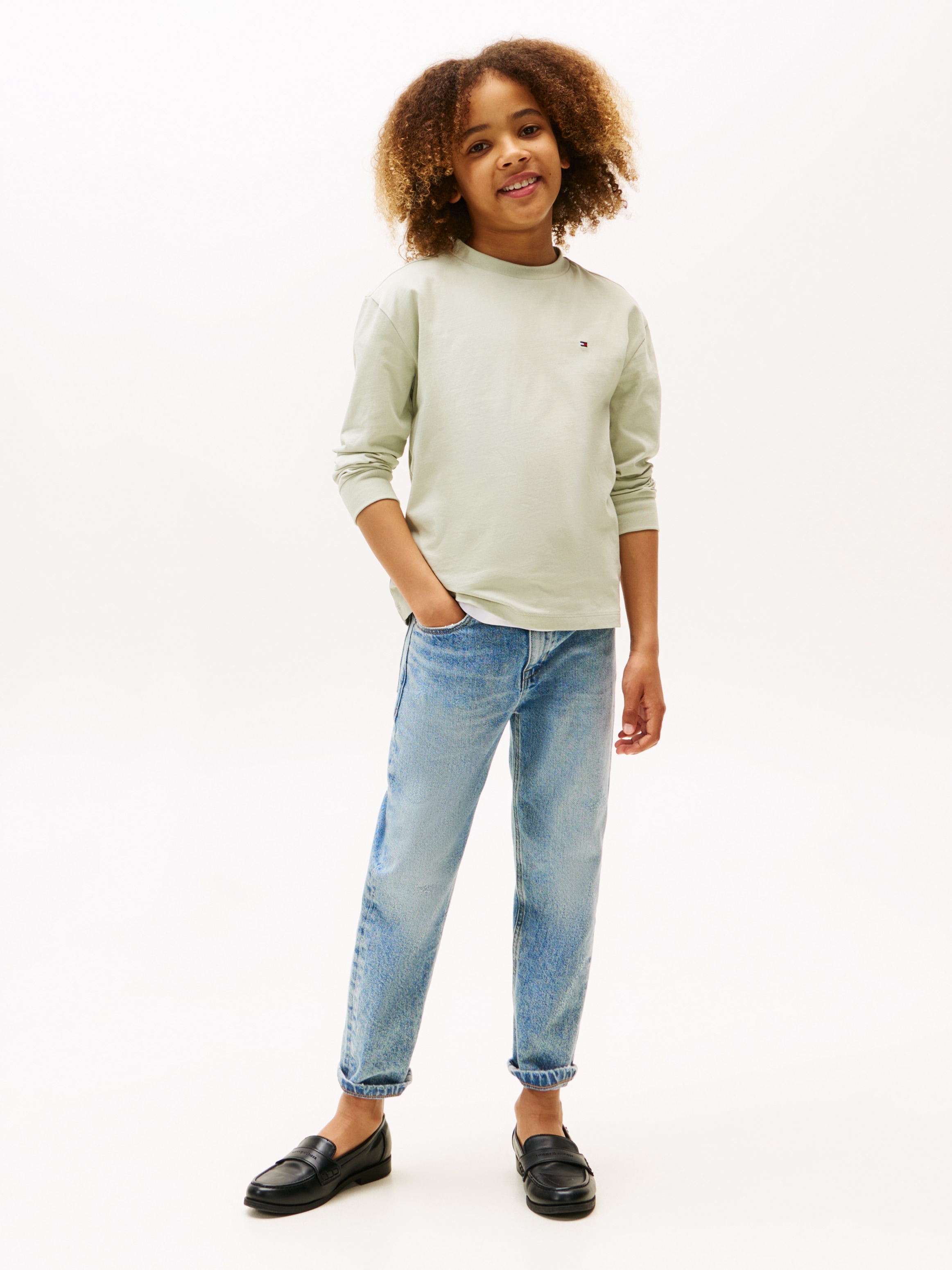 Tommy Hilfiger Langarmshirt »ESSENTIAL T-SHIRT LS«, für Kinder bis 16 Jahre, Markenlogo