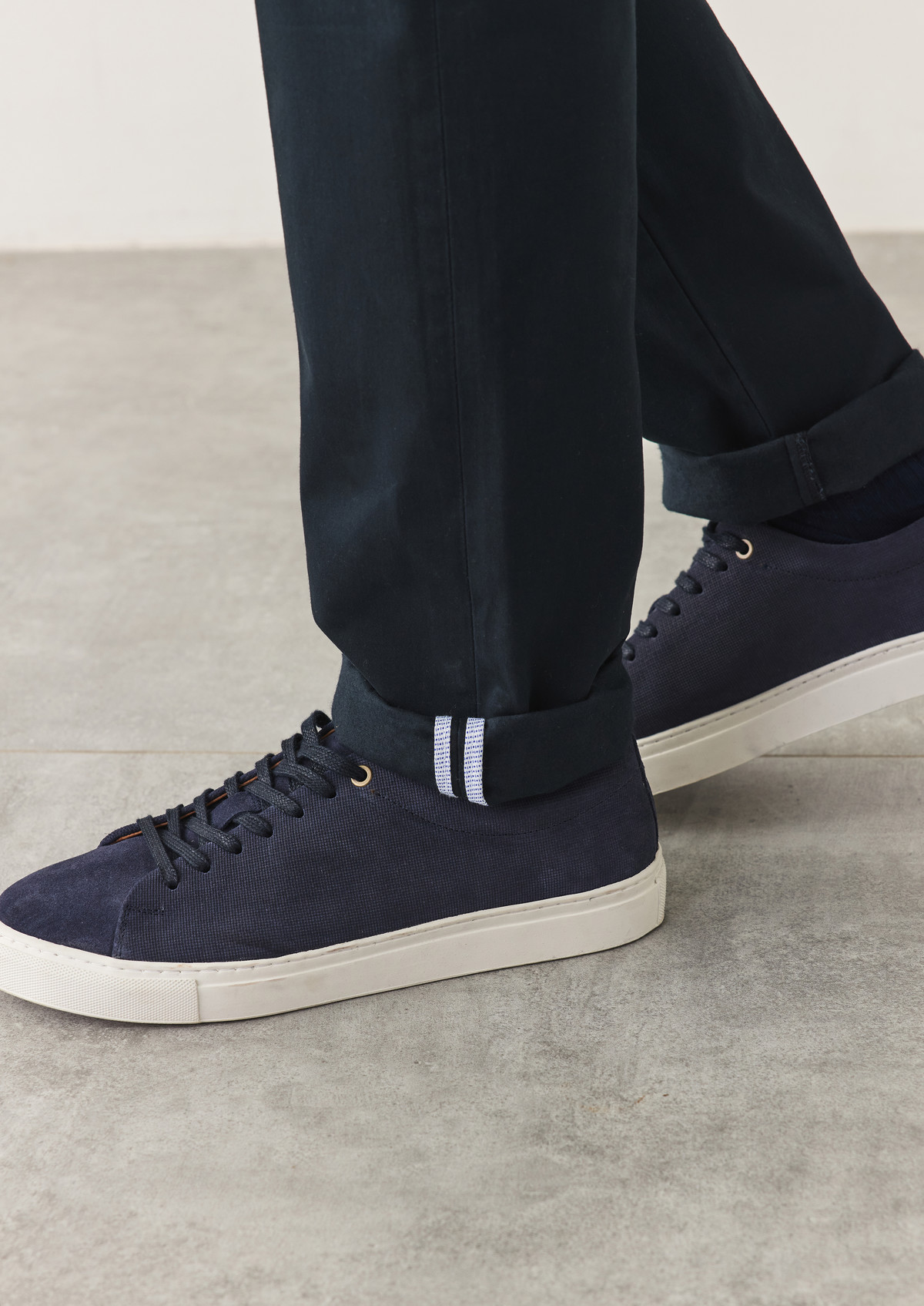 Chino slack skinny en coton stretch uni bleu marine