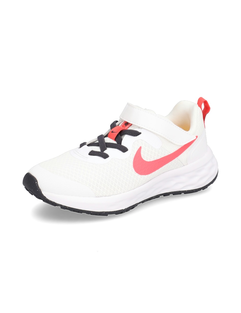 Nike Revolution 6