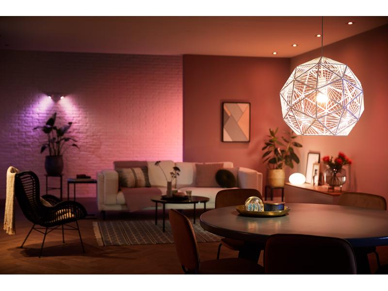 Philips Hue Leuchtmittel White & Col. Amb. E14 Kerze Doppel Per Bluetooth steuerbares Hue E14-Leuchtmittel