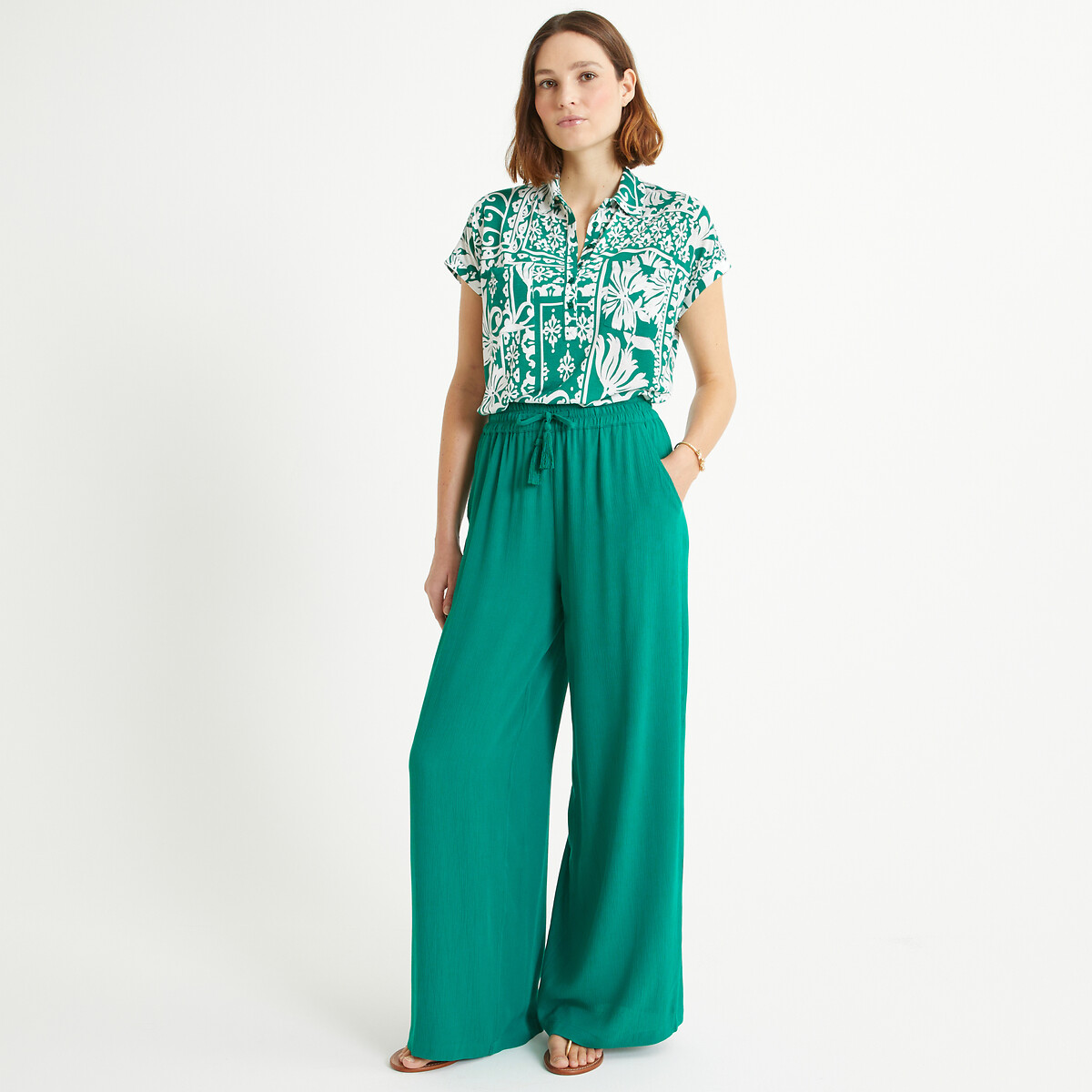 ANNE WEYBURN<br>Camiseta estampada com gola polo e mangas curtas