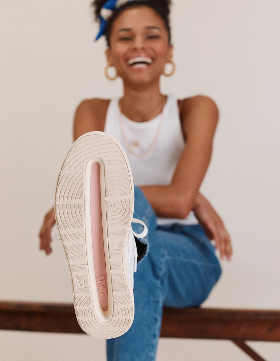Baskets basses Aimée - Cuir recyclé et suède vegan blanc rose clair