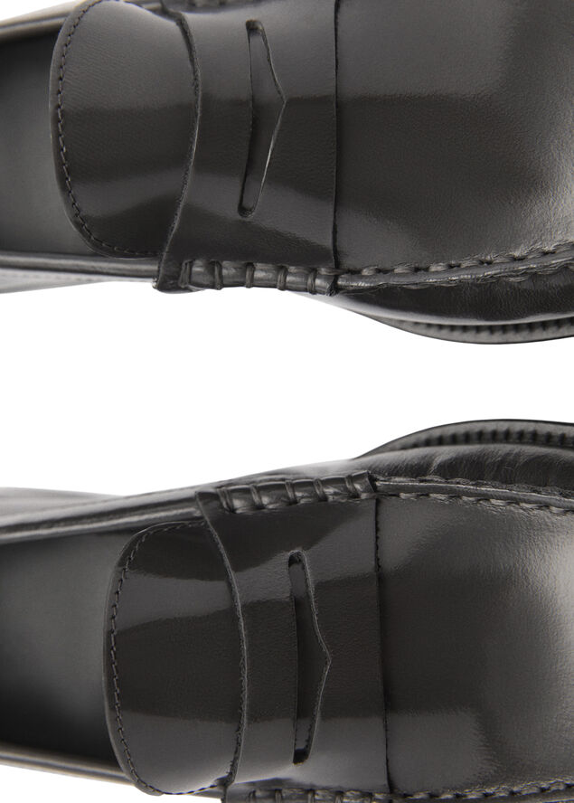 MANGO Leather moccasin 92