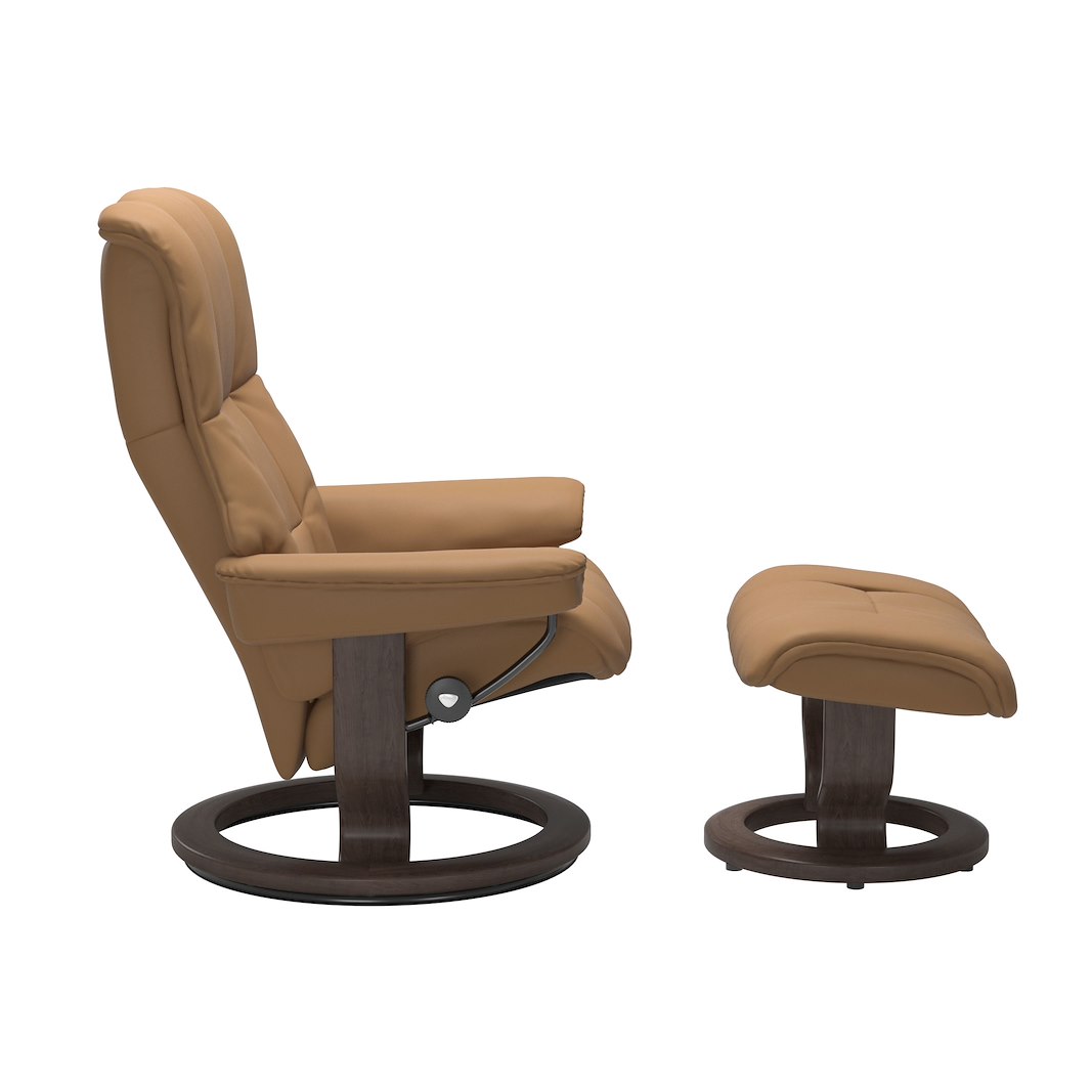 Mayfair (M) Classic lenestol med krakk Hud Paloma Spesial Taupe og Classic understell wengebeiset.