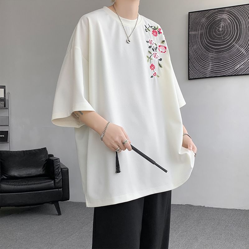 Freehop - T-shirt met korte mouwen, ronde hals en bloemenborduursel