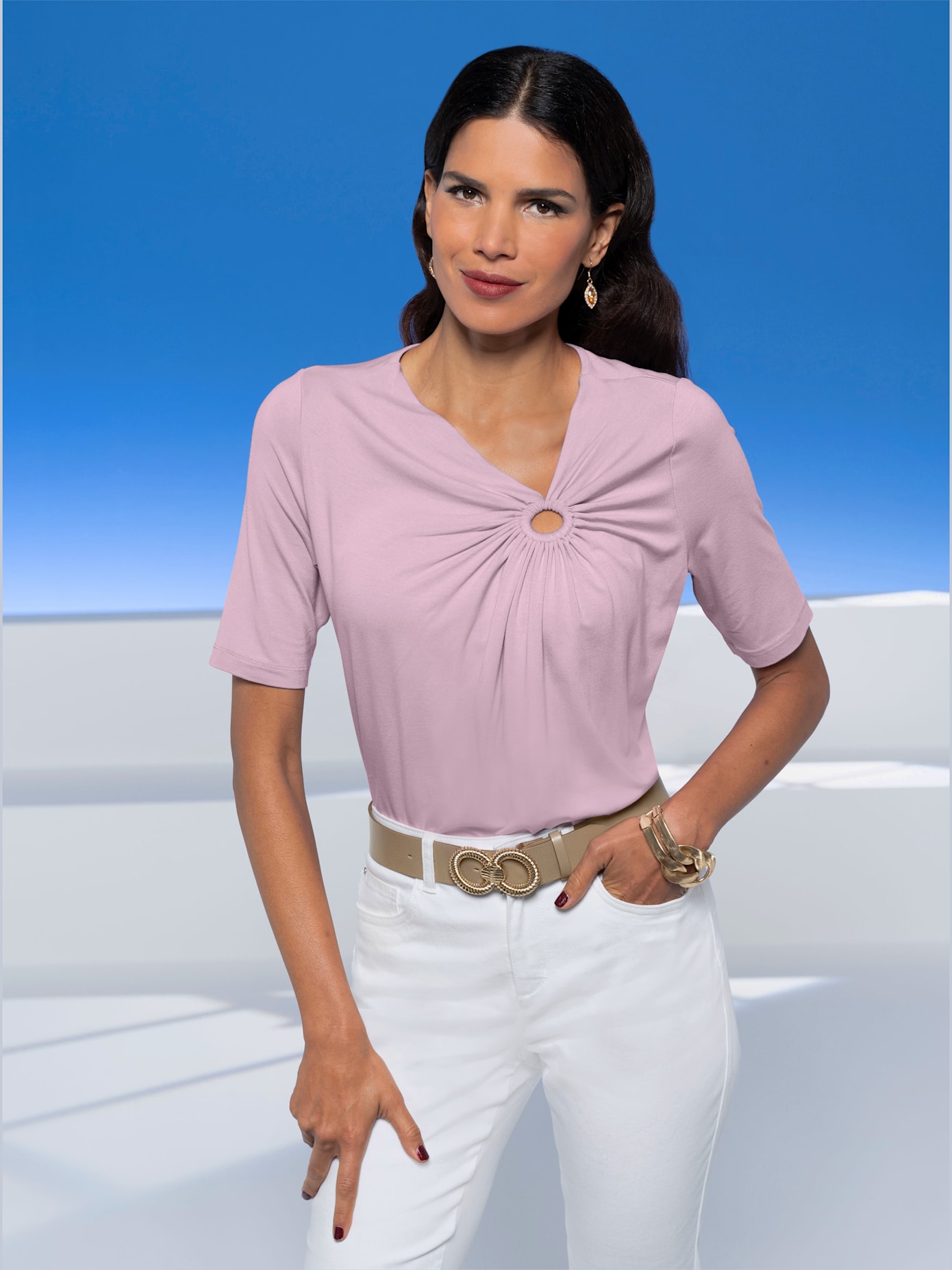 T-shirt encolure asymétrique