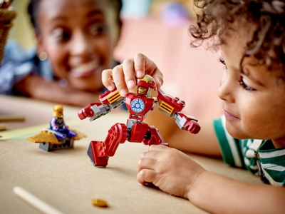 LEGO Iron Man Hulkbuster vs. Thanos (76263)
