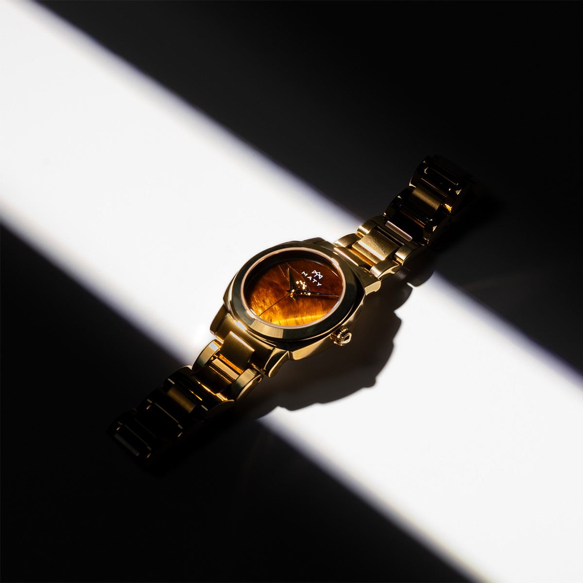 Montre MATY GM cadran Pierre Oeil de tigre bracelet acier doré