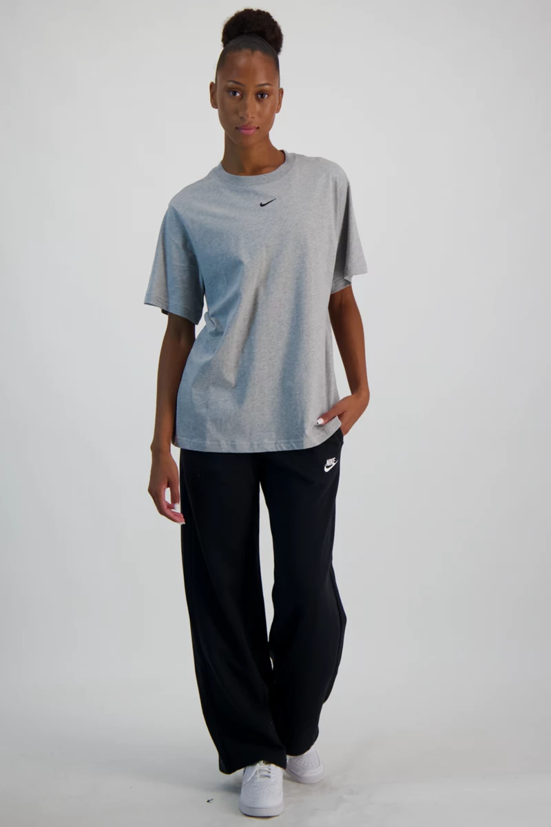 Nike Sportswear Essential Oversized Damen T-Shirt