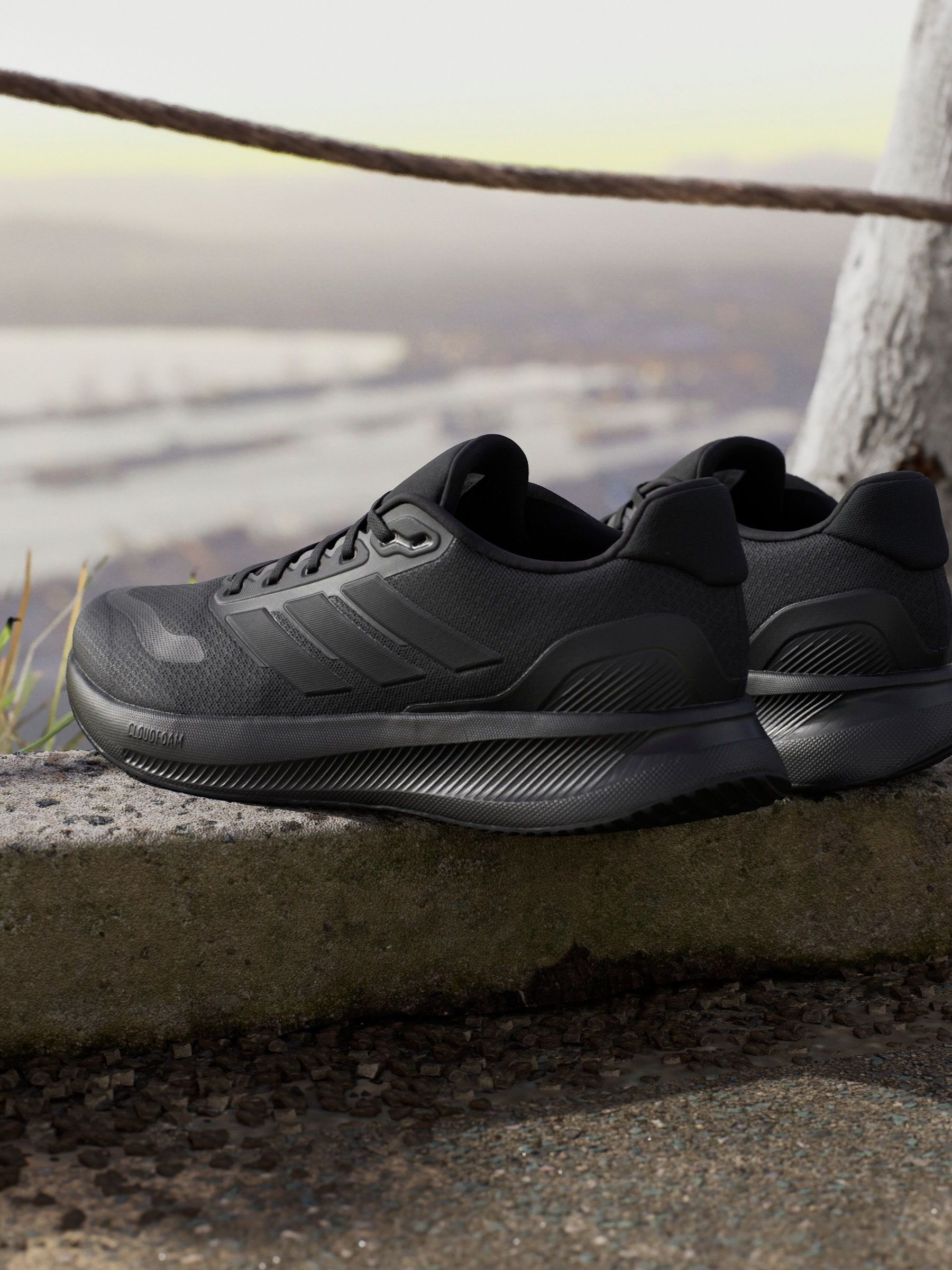 Donkerzwart - adidas Runfalcon 5 Running Trainers