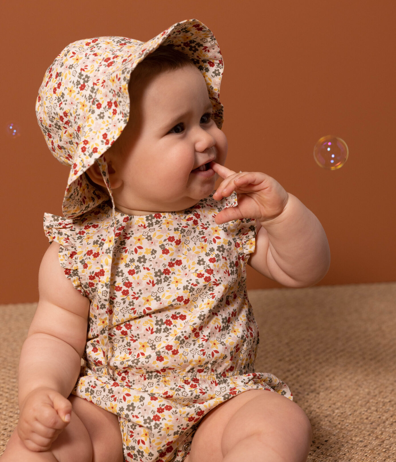 Combinaison courte bébé en popeline imprimée