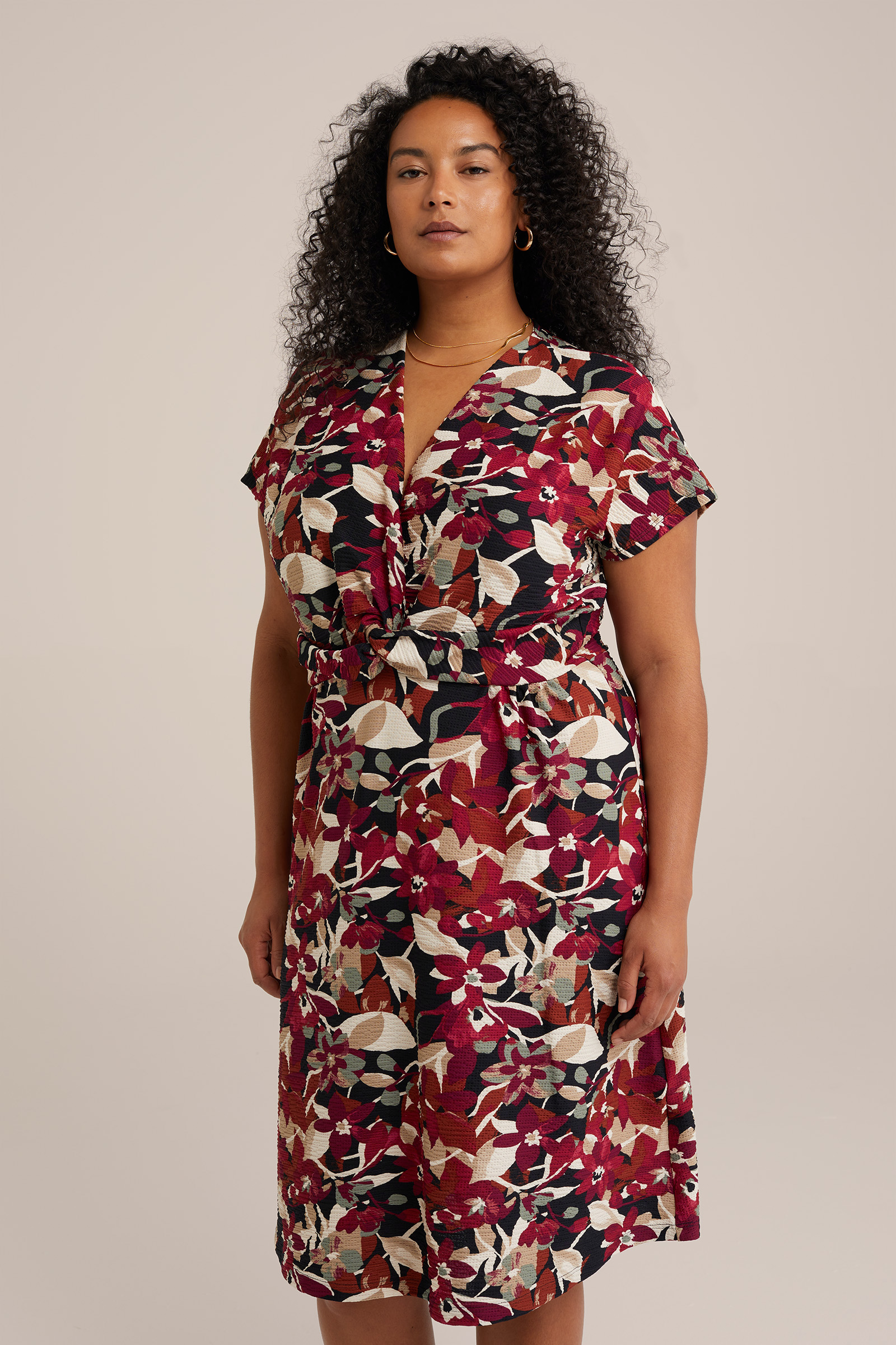 jurk met flatterend knoopdetail - Curve WE Fashion Bordeauxrood
