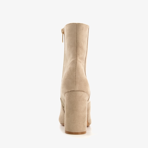 Blue Box dames enkellaarsjes met hak beige
