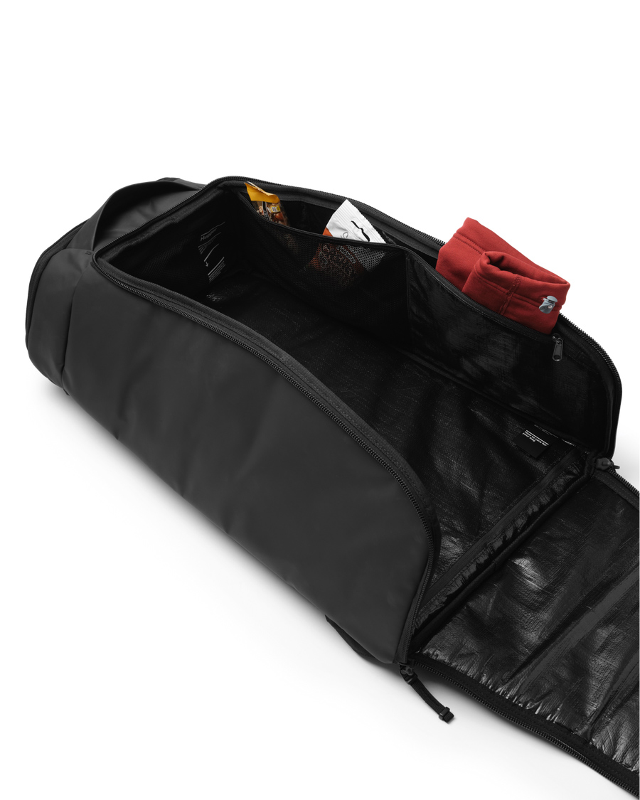 Hugger Bootpack 45L Black Out