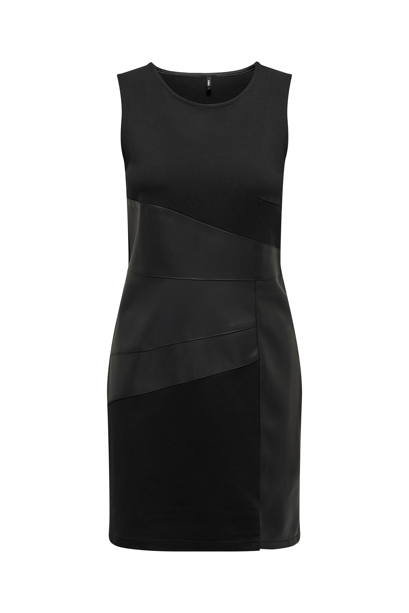 Vestido curto de couro sintético