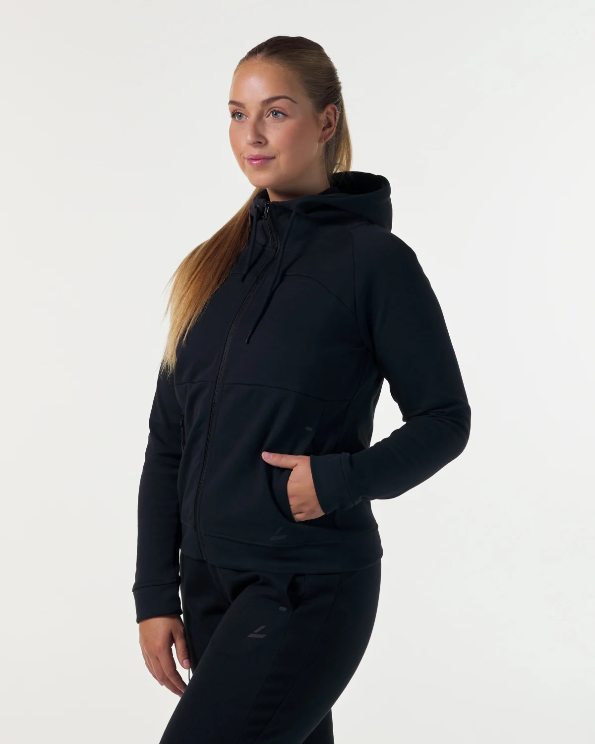 LEVITY Break Tech Zip Jacket Black