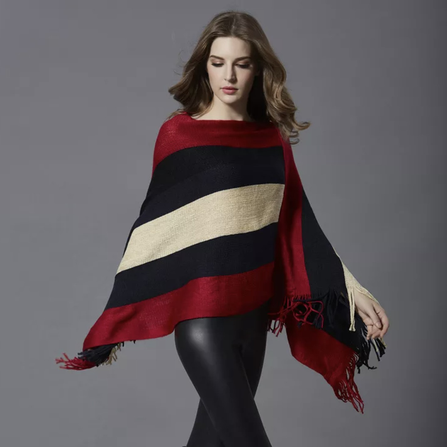 Damen Strick Poncho Fashion Schulter Tuch Cape mit Fransen (One Size) - Rot / Schwarz