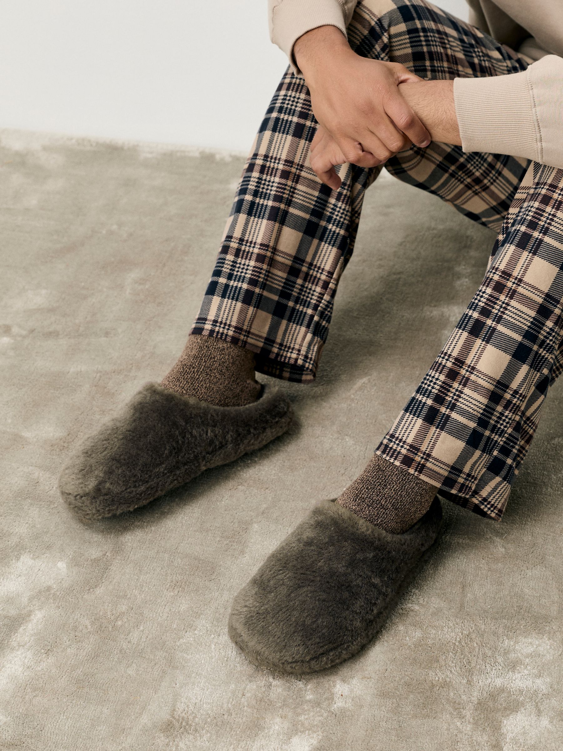 Taupe - Pantoffels met imitatiebont