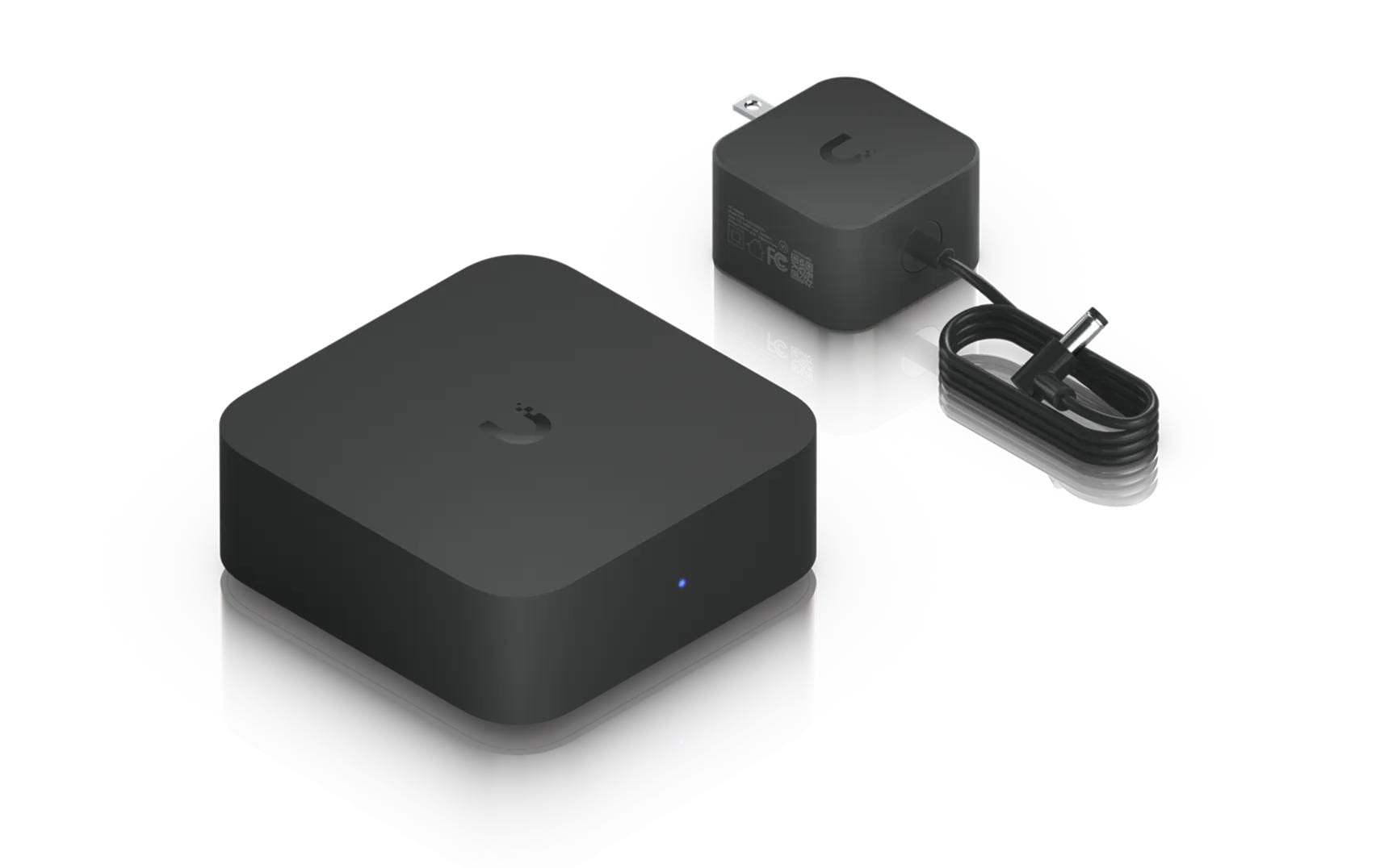 PoE Audio Port Schwarz<br>Ein digitaler Audiostreamer mit ultrakompaktem, vielseitigem Design und einem intuitiven Steuerungssystem, das mehrere Musik-Streaming-Dienste und skalierbare Mehrzonen-Installationen unterstützt