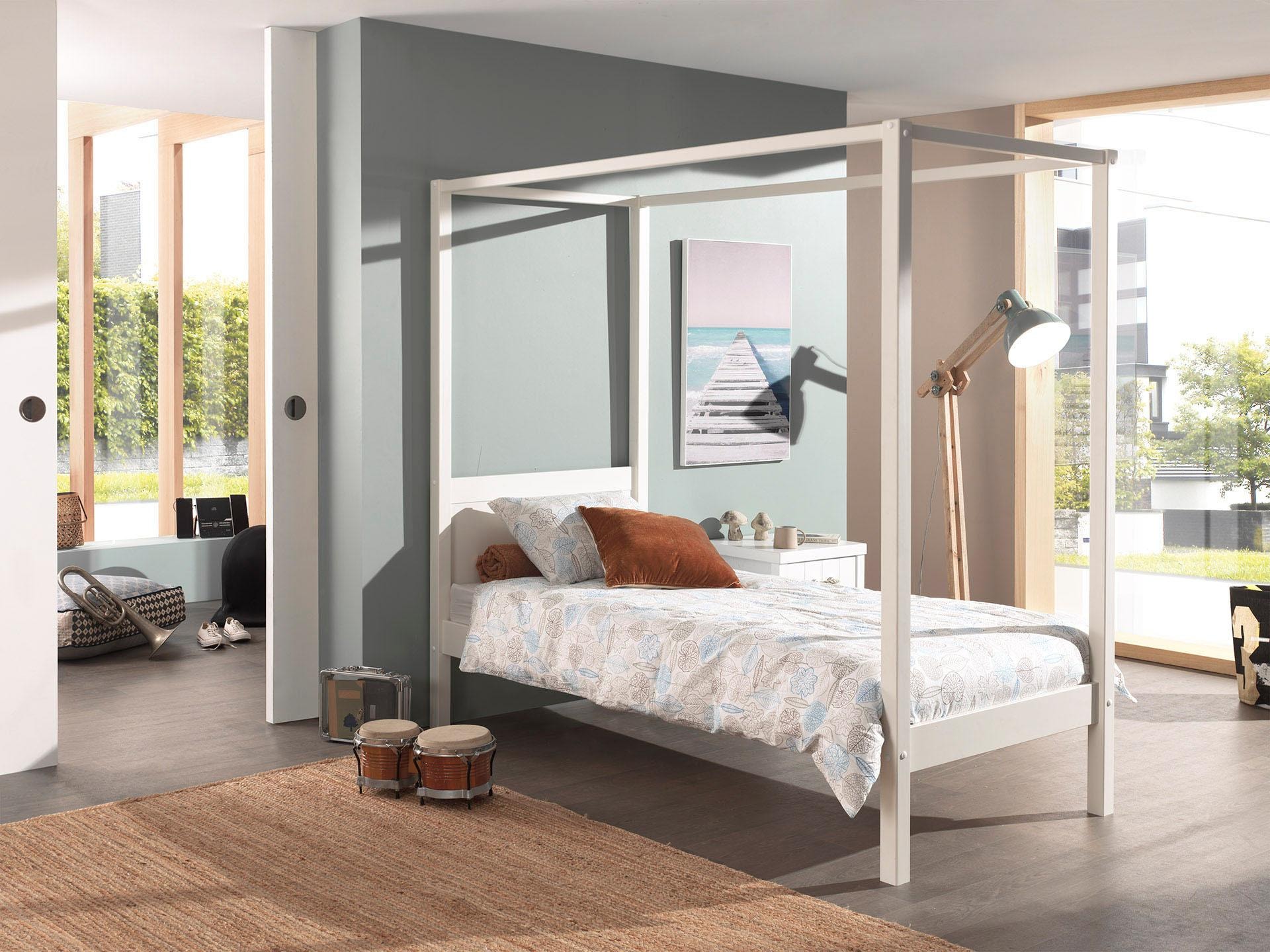 Vipack Himmelbett »Pino, Kiefer massiv weiss lackiert, Made in Europe, zeitloses Design« B/H/T ca. 208x191x148cm, inkl. Rolllattenrost, 2 Breiten zur Auswahl,  wahlweise mit Textil-Himmel