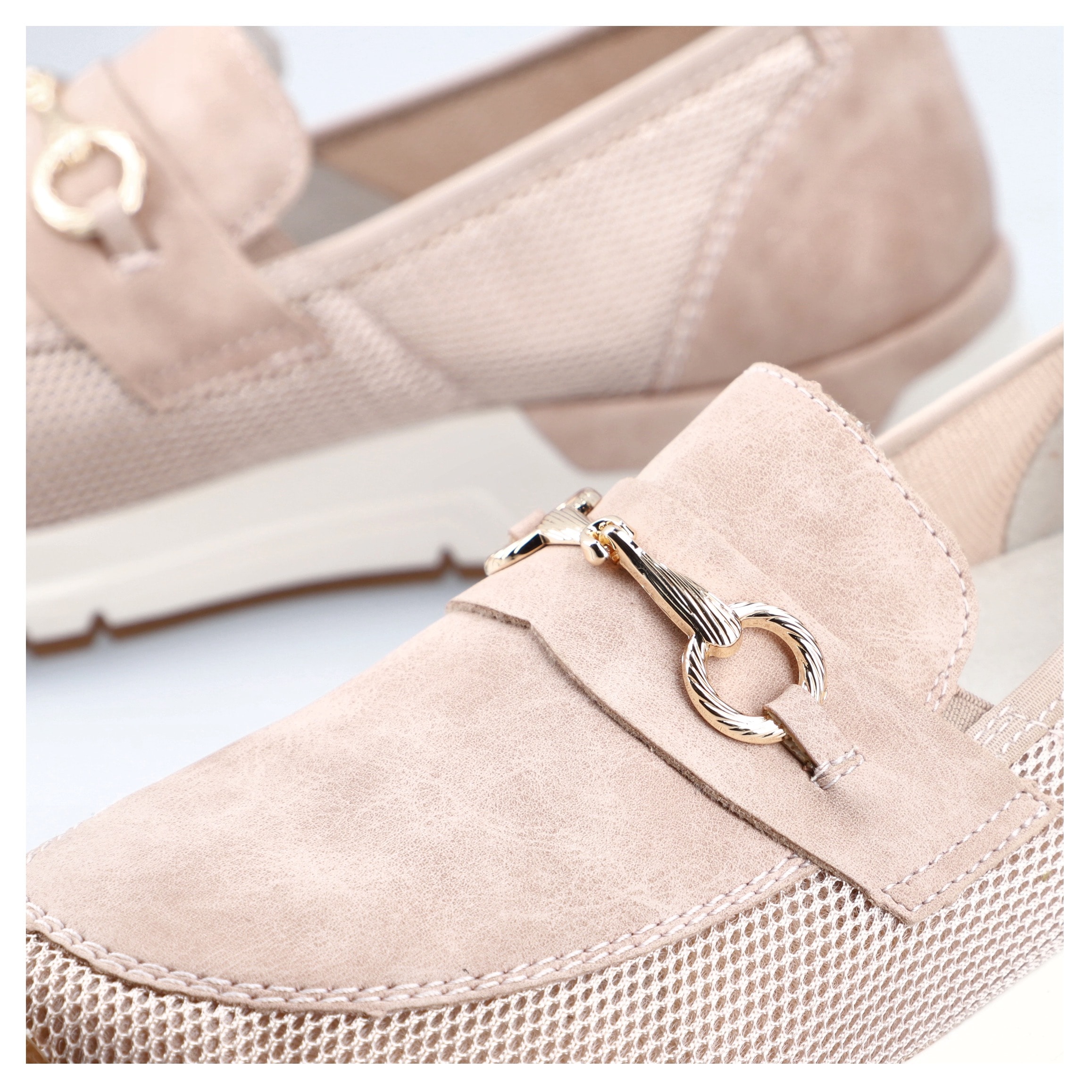 Rieker Slip-On Sneaker »Slipper vegan«  Slipper, Freizeitschuh mit eleganter Zierspange