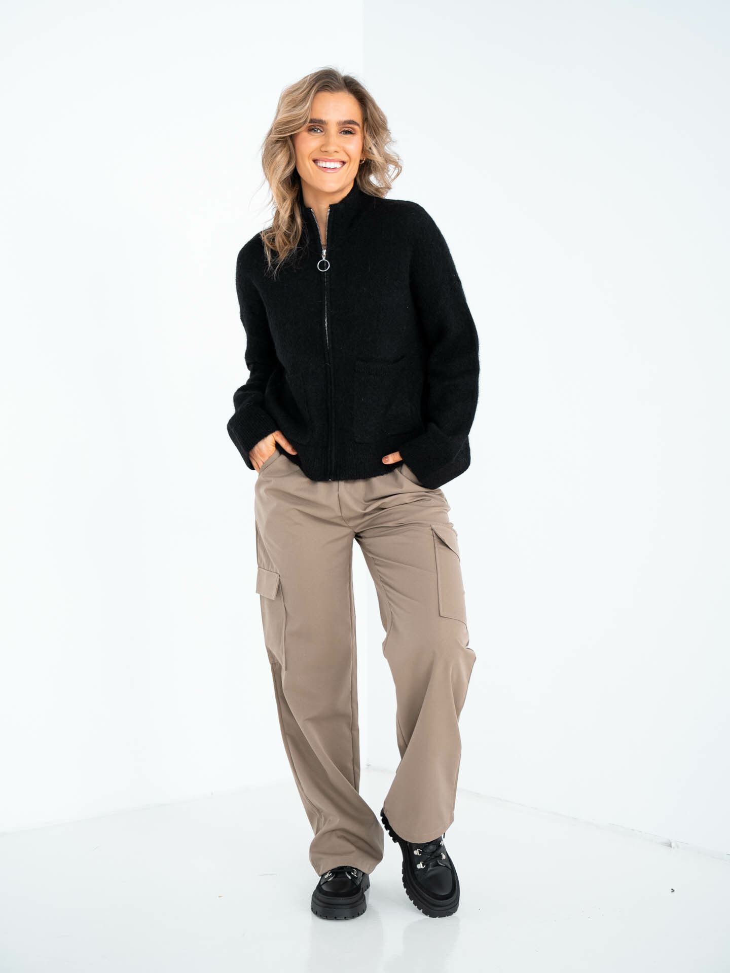 Sia Ras Long Sleeve Knit Zipper Cardigan