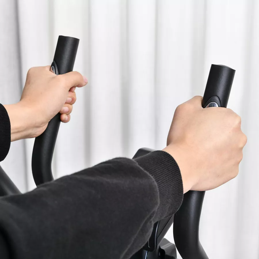 HOMCOM Heimtrainer 8 Widerstandsstufen, mit LCD Display, höhenverstellbar Schwarz