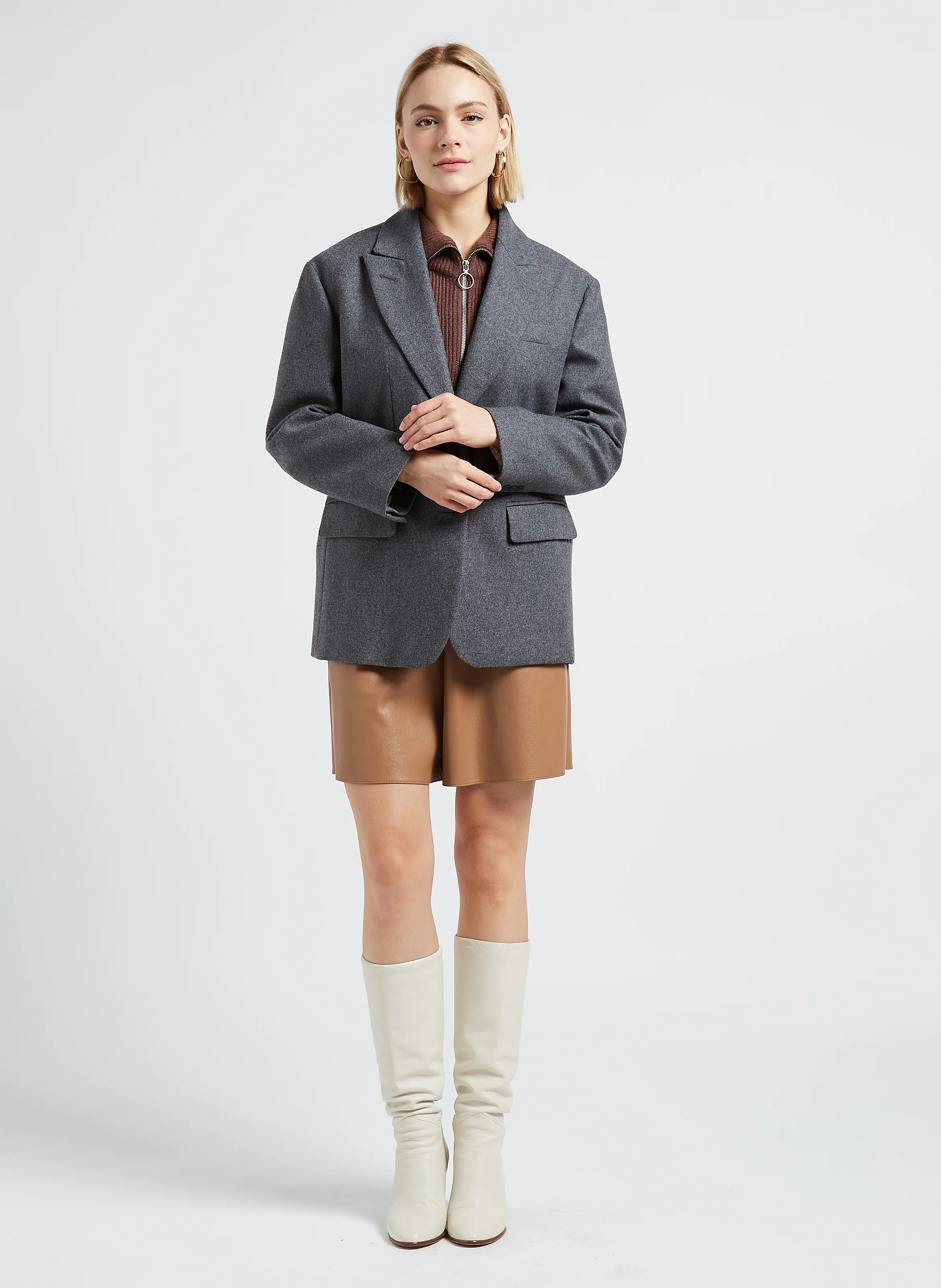 BRINNE - Blouse col rond à broderie ajourées décolletés dos| Noir