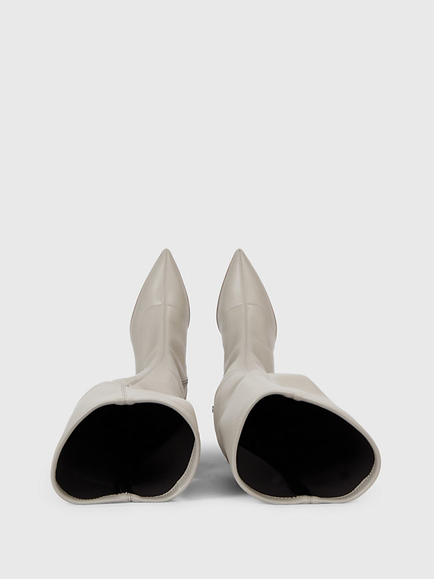 botas acima do joelho com salto agulha