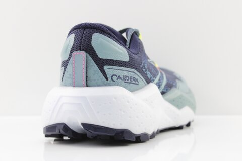 Brooks Caldera 7