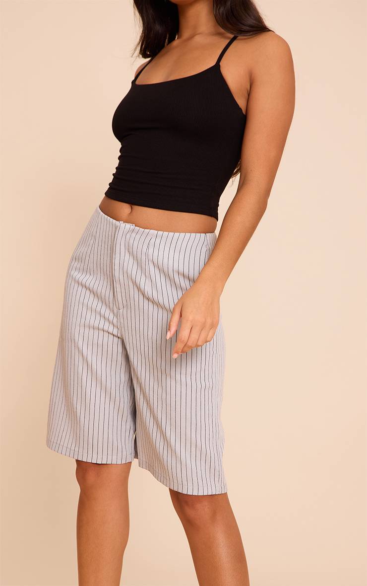 Bleu Short Long Rayé À Fines Rayures Léger
