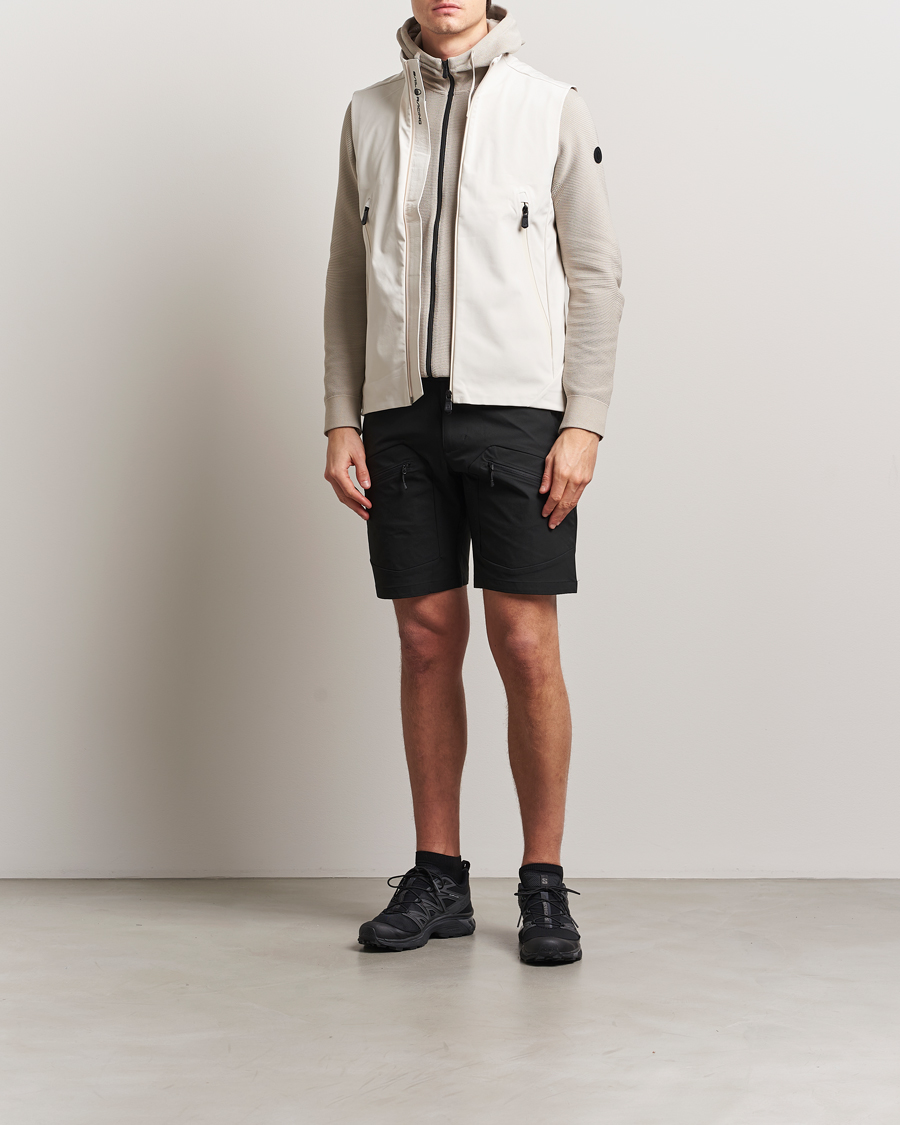 Sail Racing Spray Softshell Vest Ivory
