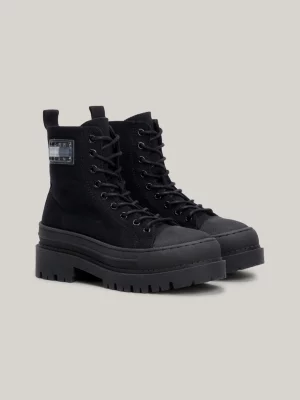 Botas de cano curto de lona com travas grossas