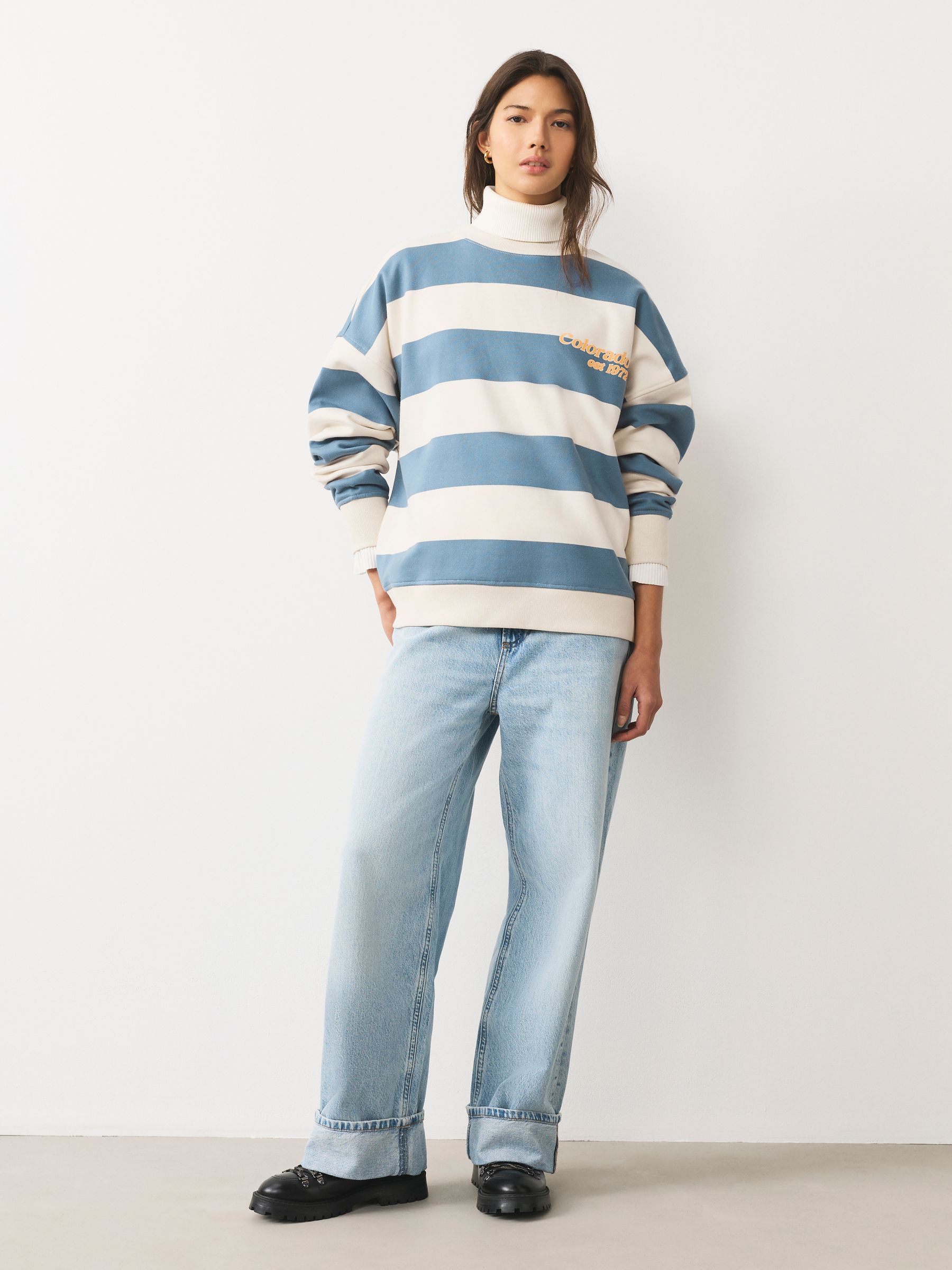 Blauw/ecru - Striped Graphic 'Colarado' City Longsleeve Crewneck Sweatshirt