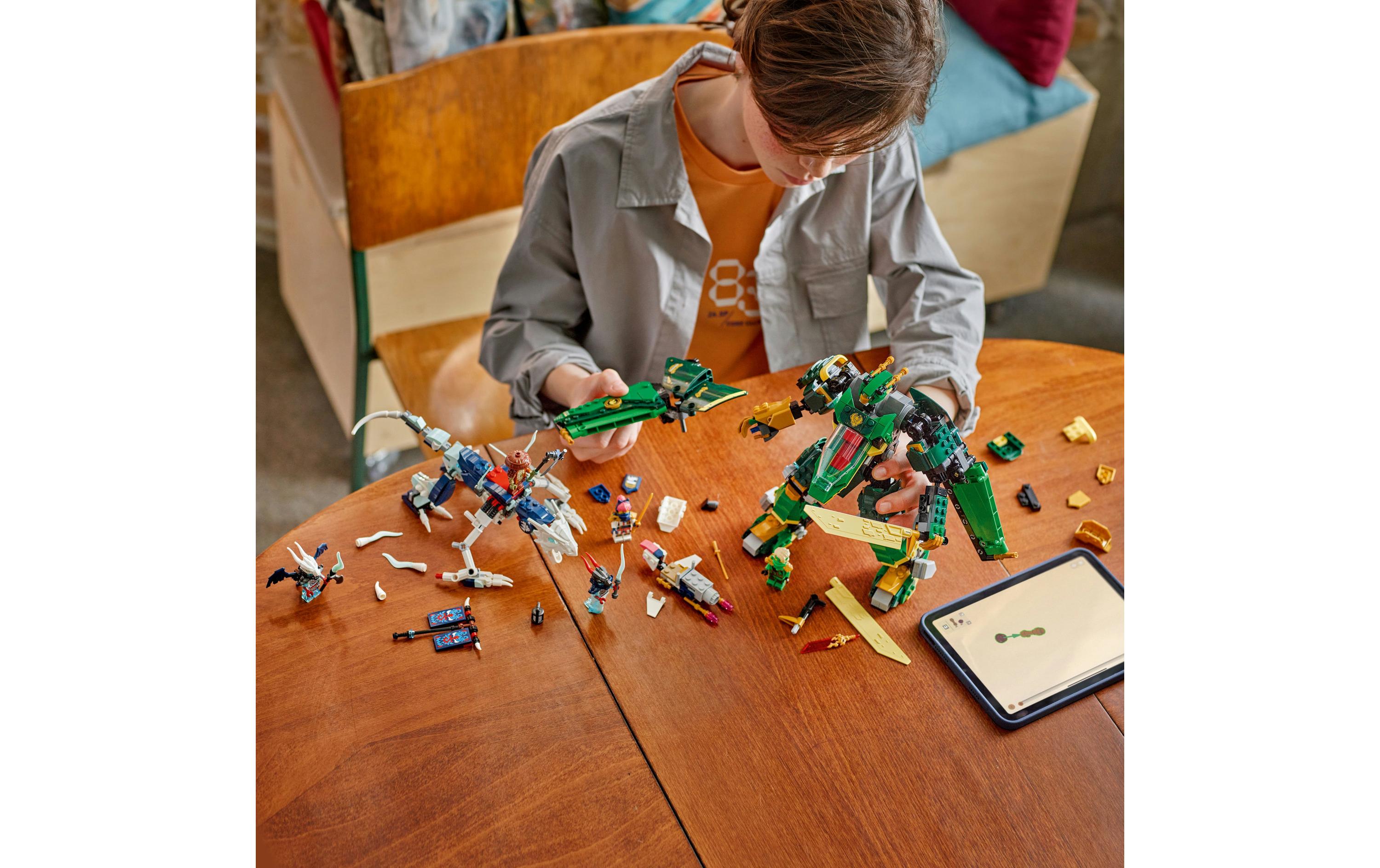 Ninjago Lloyds Jet-Mech 71845Ninja-Spielzeug für Kinder