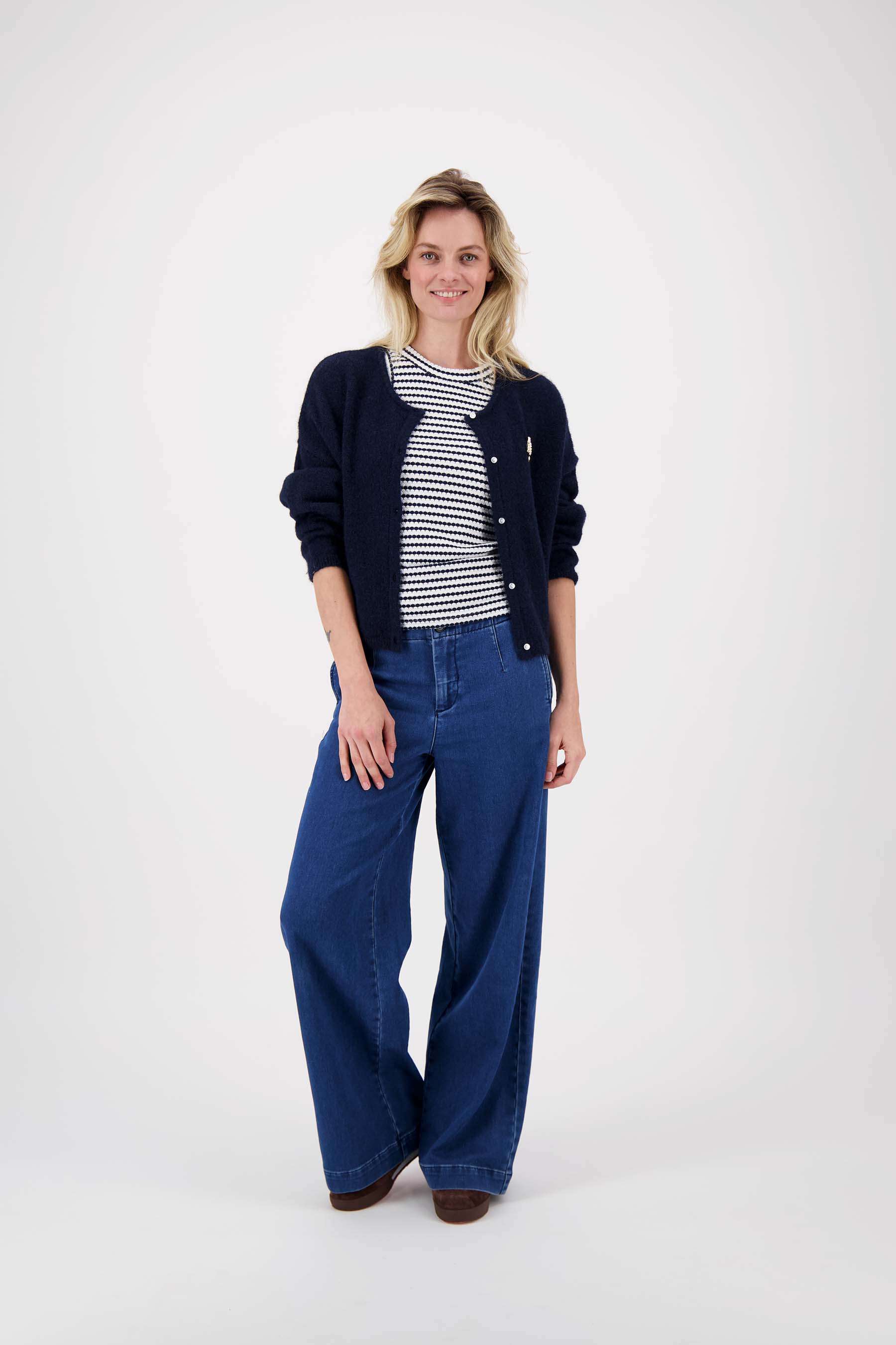 singlet met streep in structuur materiaal