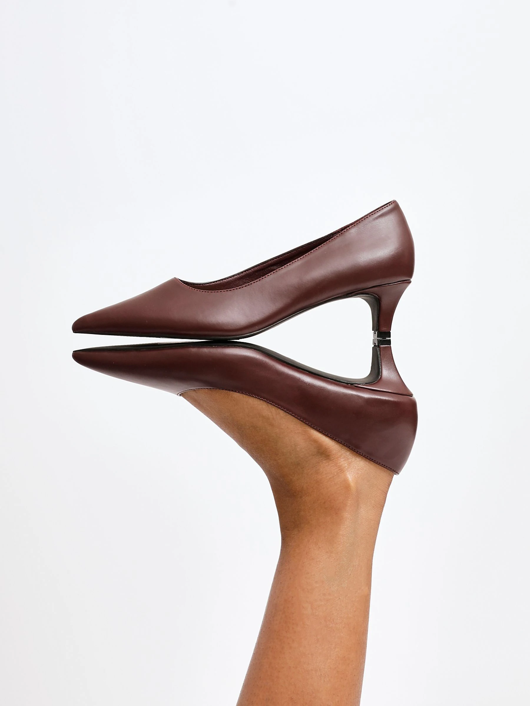 Rood - Linzi Zola Kitten Court Heel
