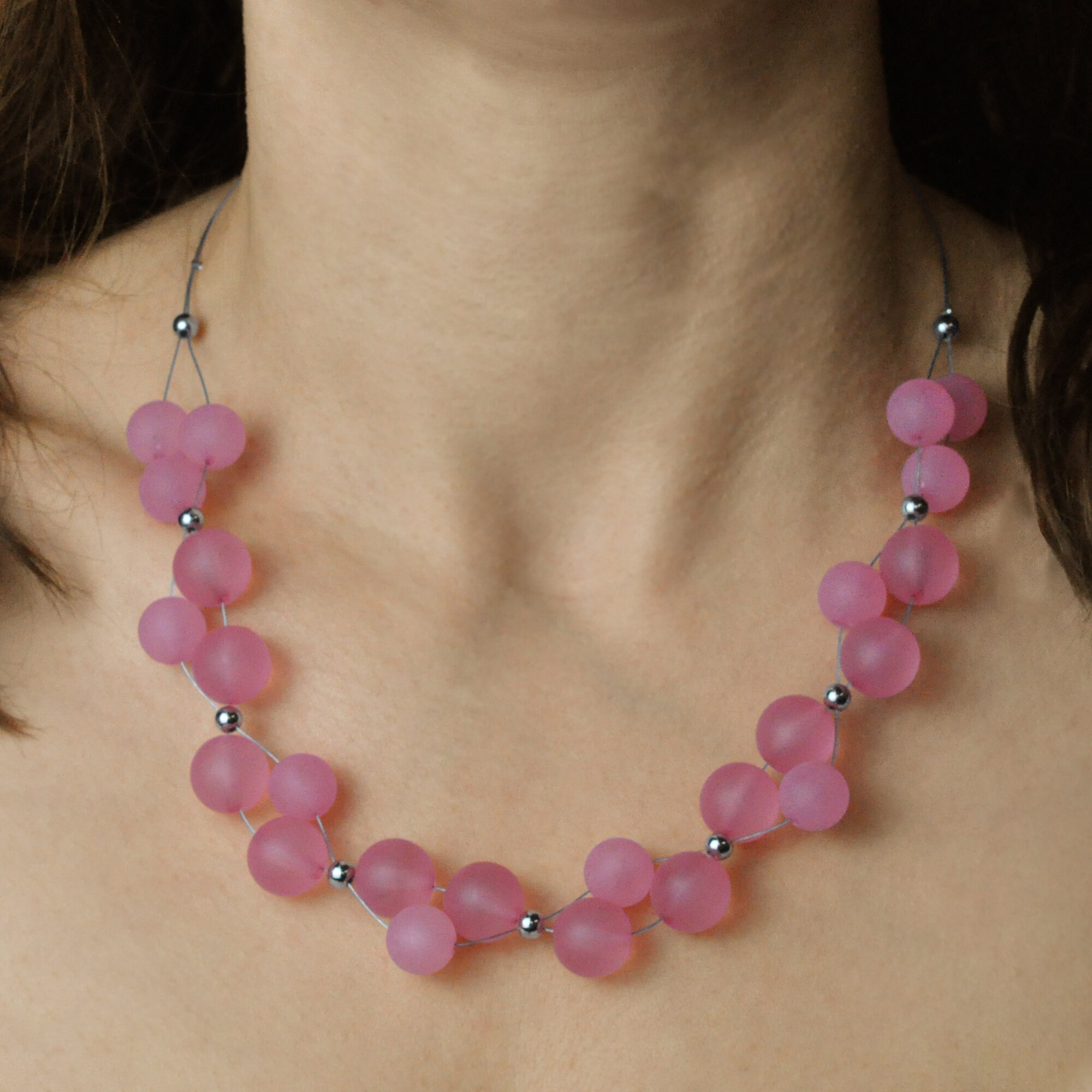 Steuer Modeschmuck Collierkette Rhodiumfarbenes Drahtcollier mit pinkfarbenen Zierperlen