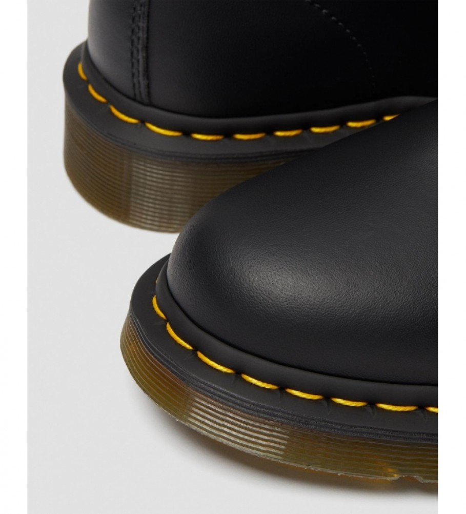 Botas Dr. Martens Vegan 1460 pretas