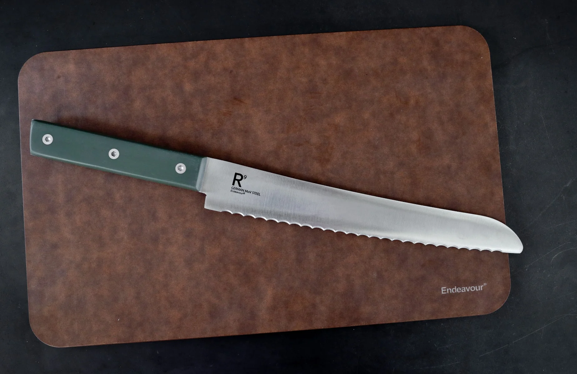 Endeavour  Resolution R9, brødkniv - L22 cm